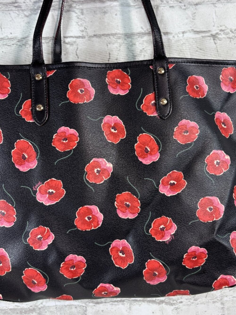 Coach Reversible City Tote featuring a vibrant red and pink poppy floral print - Picture 5 of 16
